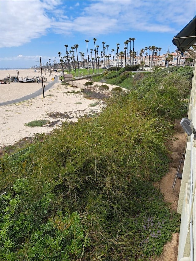 view of yard with a water view