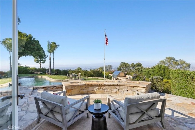 12 Bowie Rd, Rolling Hills, CA 90274 - view of patio featuring a grill