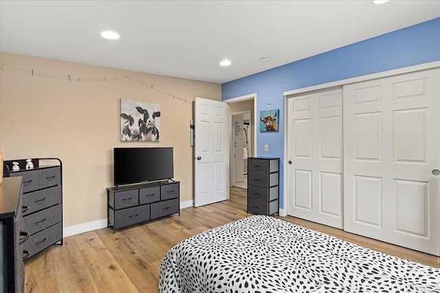 1576 Via Paloma, Escondido, CA 92026 - bedroom featuring light wood-style floors, a closet, baseboards, and recessed lighting