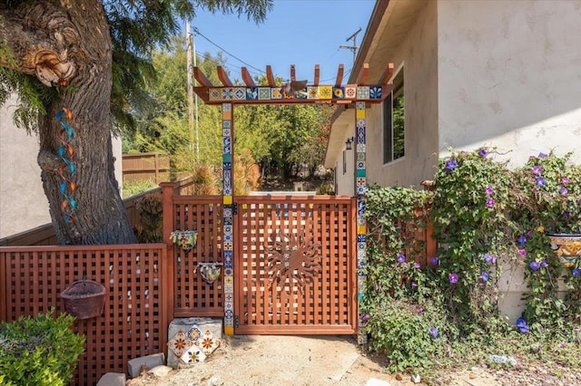 1576 Via Paloma, Escondido, CA 92026 - wooden deck featuring a gate