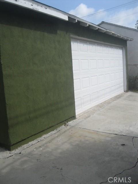 2927 S Genesee Ave, Los Angeles, CA 90016 - view of detached garage