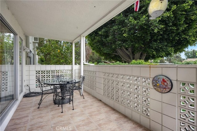 124 Via Estrada Unit D, Laguna Woods, CA 92637 - view of patio / terrace