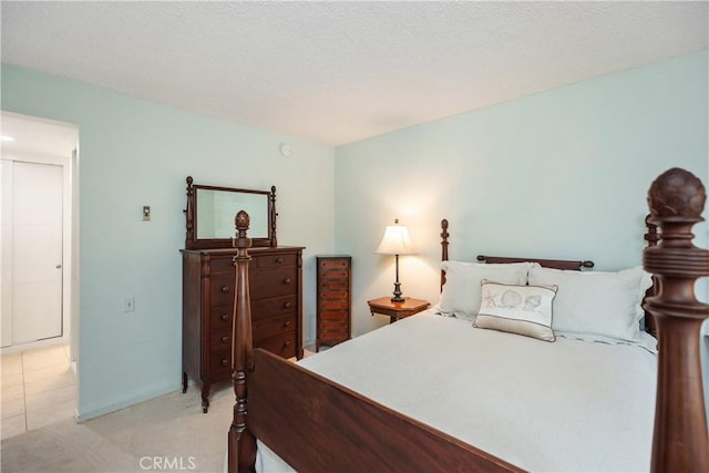 124 Via Estrada Unit D, Laguna Woods, CA 92637 - bedroom featuring light colored carpet