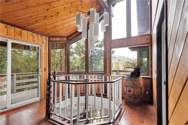 825 Grass Valley Rd, Lake Arrowhead, CA 92352 - view of sunroom / solarium