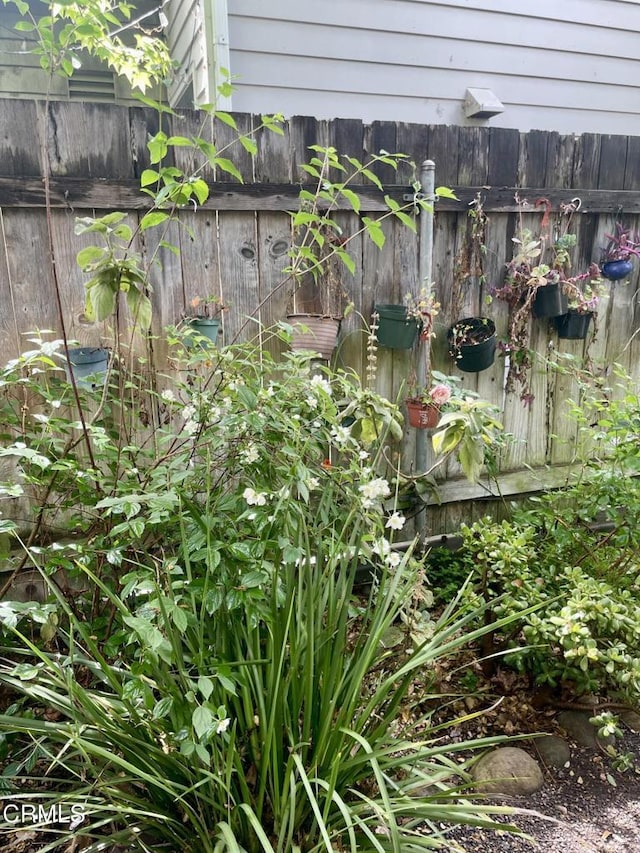 exterior details with fence