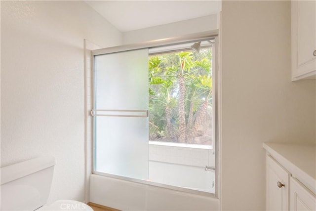 12140 Lilac Knolls Rd, Valley Center, CA 92082 - bathroom featuring a shower, a tub, and toilet