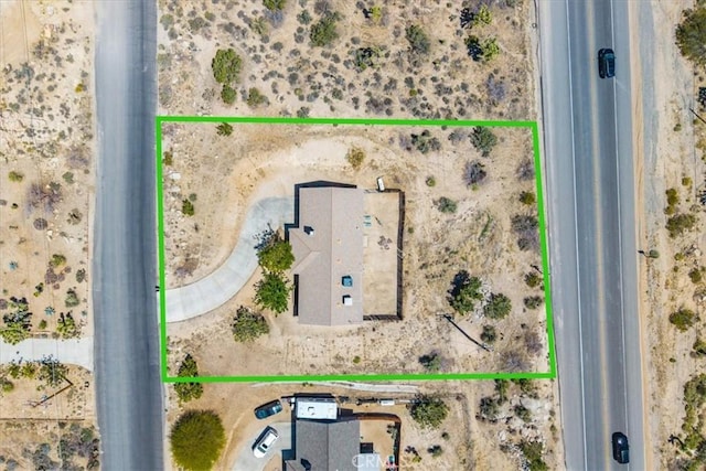 bird's eye view featuring a desert view