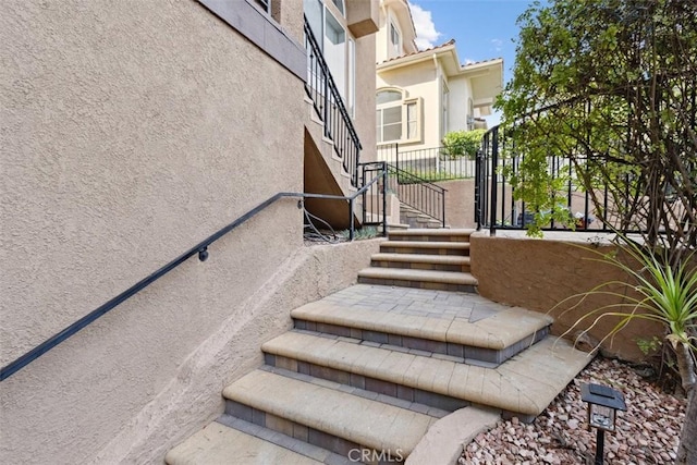23684 Valley View Rd, Calabasas, CA 91302 - view of stairway