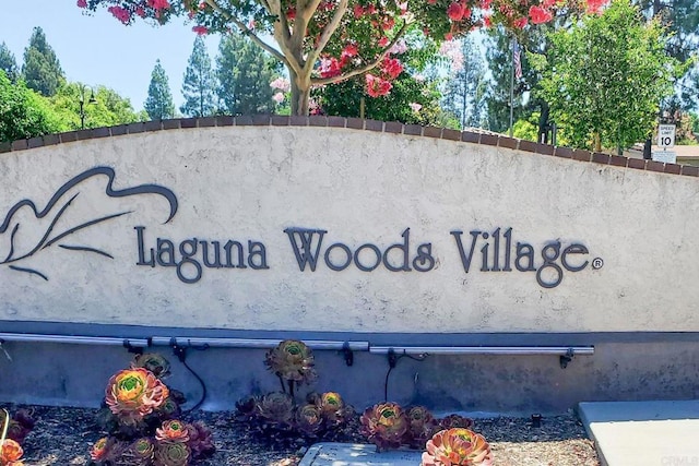 3168 Via Vis Unit B, Laguna Woods, CA 92637 - view of community sign
