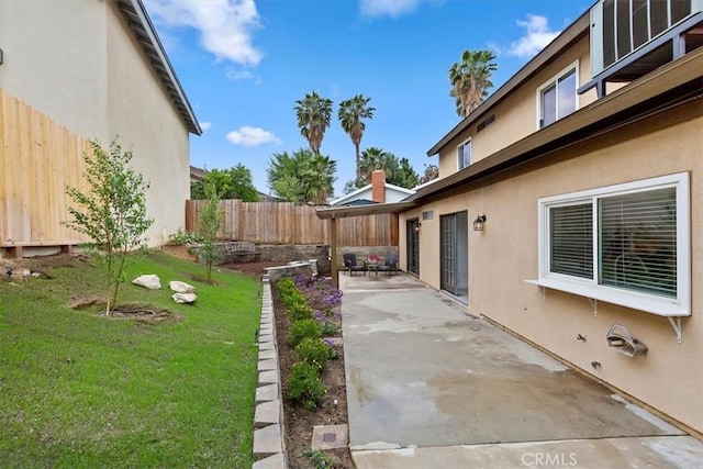 810 Hacienda Dr, Riverside, CA 92507 - view of yard featuring a patio and fence