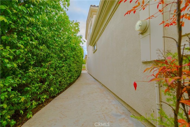 29515 Longhorn Dr, Canyon Lake, CA 92587 - view of side of home with stucco siding