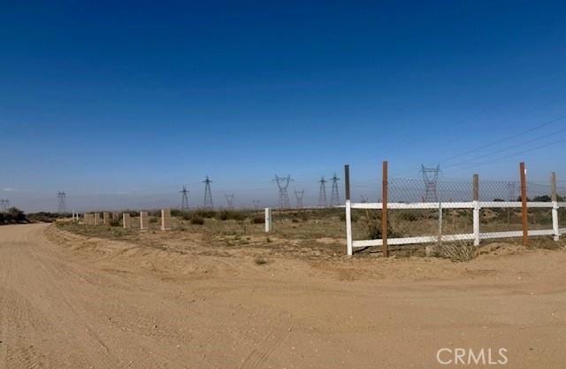 6920 Baldy Mesa Rd, Phelan, CA 92344 - photo 3