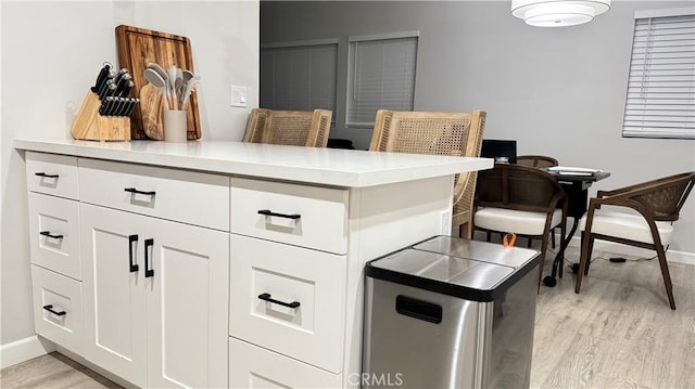 1941 Mentone Ave, Pasadena, CA 91103 - bar featuring baseboards and light wood-type flooring