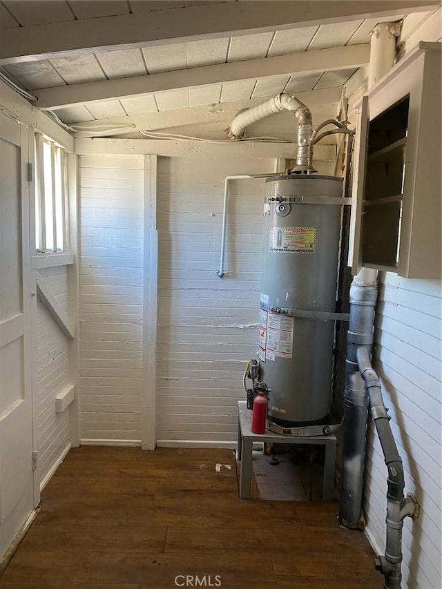 4772 Dwight St Unit 4770, San Diego, CA 92105 - utility room featuring water heater