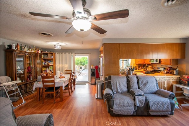 26543 Larksong St, Hemet, CA 92544 - photo 9