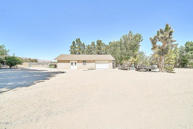 10298 Custer Ave, Lucerne Valley, CA 92356 - photo 42