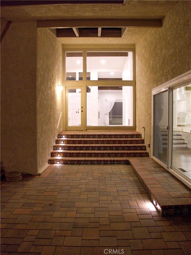 1446 Via Castilla, Palos Verdes Estates, CA 90274 - corridor featuring stairway