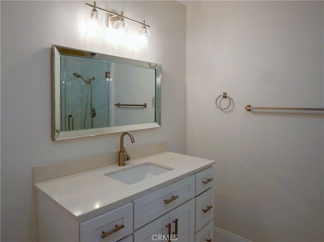 1446 Via Castilla, Palos Verdes Estates, CA 90274 - full bath featuring vanity and an enclosed shower