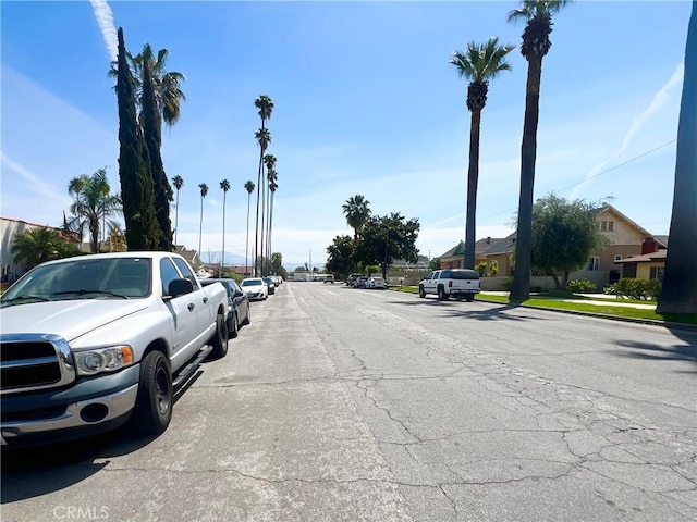 583 W G St, Colton, CA 92324 - view of street featuring a residential view