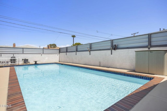 1213 Doris Ave, Oxnard, CA 93030 - view of swimming pool