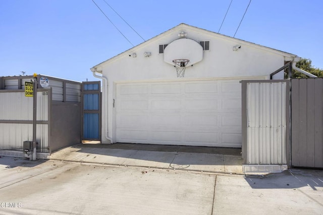 1213 Doris Ave, Oxnard, CA 93030 - detached garage with a gate