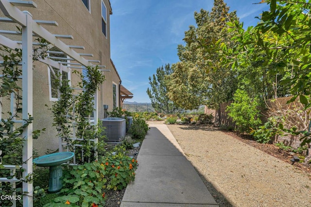 20752 Veneto Way, Porter Ranch, CA 91326 - view of yard