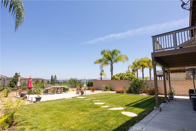 22939 Montanya Pl, Murrieta, CA 92562 - view of yard featuring a patio area