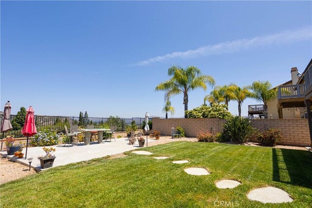 22939 Montanya Pl, Murrieta, CA 92562 - view of yard featuring a patio