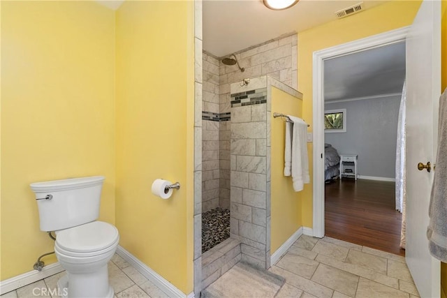 9553 Durango Rd, Atascadero, CA 93422 - full bath with tiled shower, toilet, and baseboards