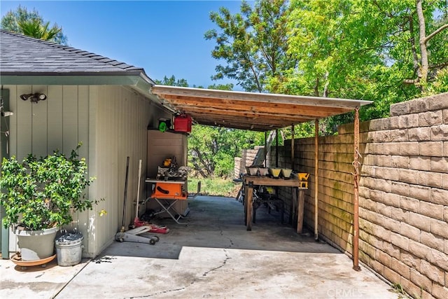 9553 Durango Rd, Atascadero, CA 93422 - view of car parking with fence