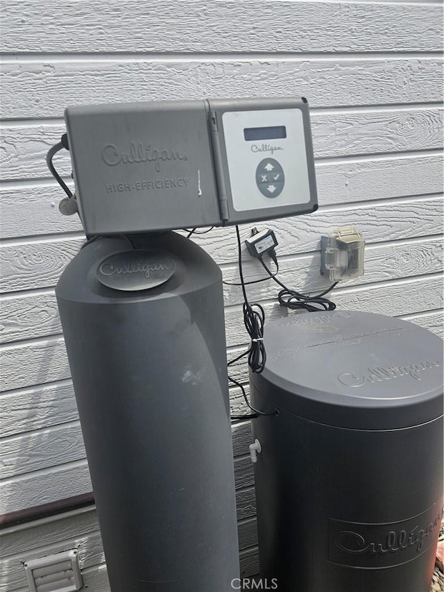 2617 Huntington Ln Unit B, Redondo Beach, CA 90278 - exterior view of a water softener