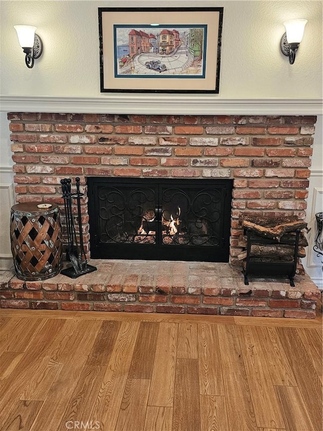 2617 Huntington Ln Unit B, Redondo Beach, CA 90278 - detailed view of a fireplace and wood finished floors