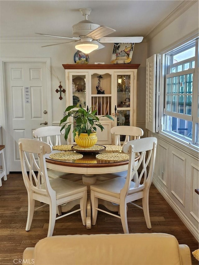 2617 Huntington Ln Unit B, Redondo Beach, CA 90278 - dining room with ornamental molding, dark wood-type flooring, and ceiling fan