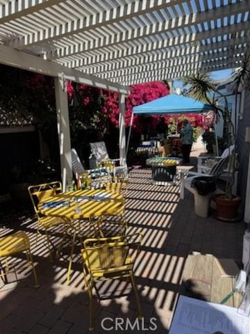 2617 Huntington Ln Unit B, Redondo Beach, CA 90278 - view of patio with a pergola