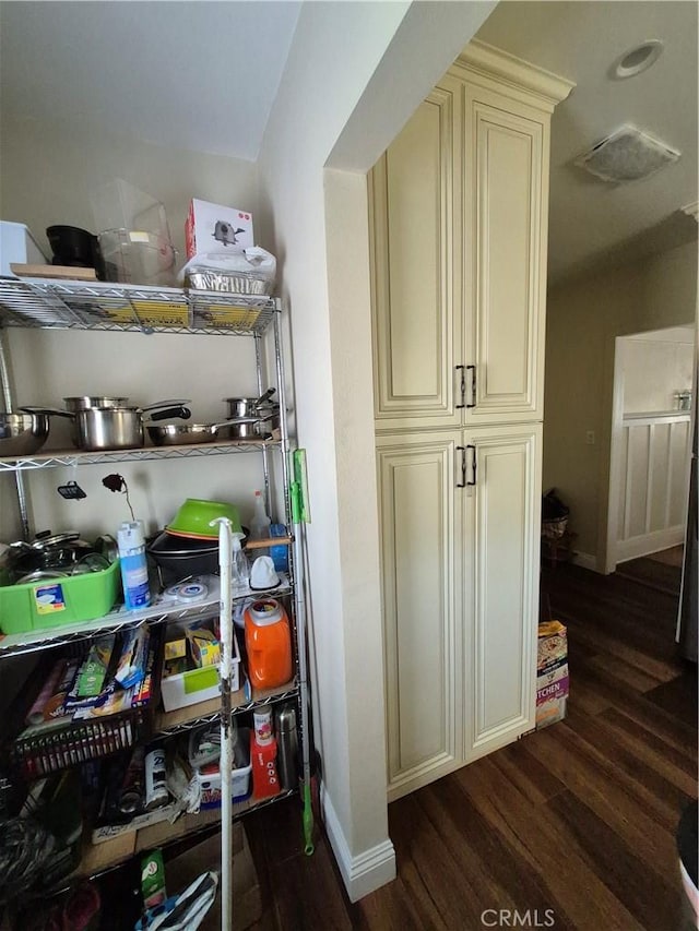 4911 S Wilton Pl, Los Angeles, CA 90062 - view of storage