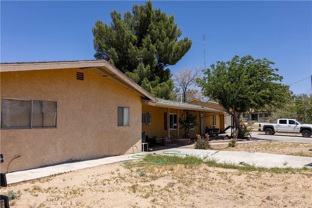 8782 Peach Ave, Hesperia, CA 92345 - view of yard