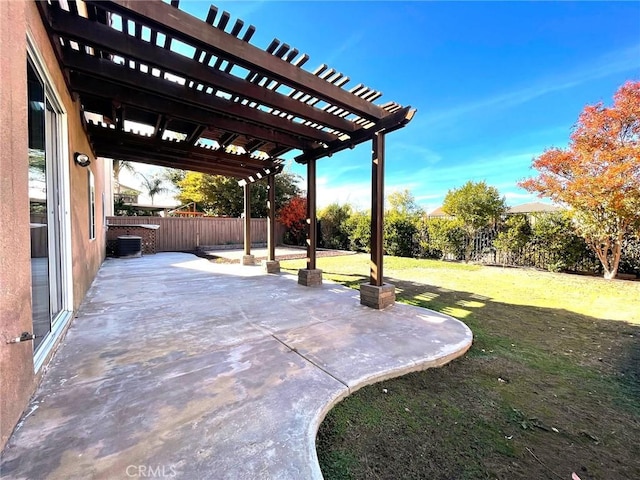 31556 Umbria Ln, Winchester, CA 92596 - fenced backyard featuring a pergola and a patio area
