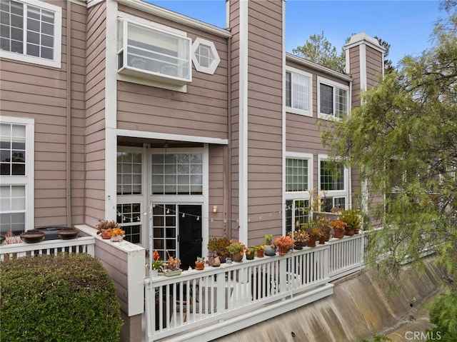 33046 Ocean Rdg, Dana Point, CA 92629 - exterior space featuring a chimney