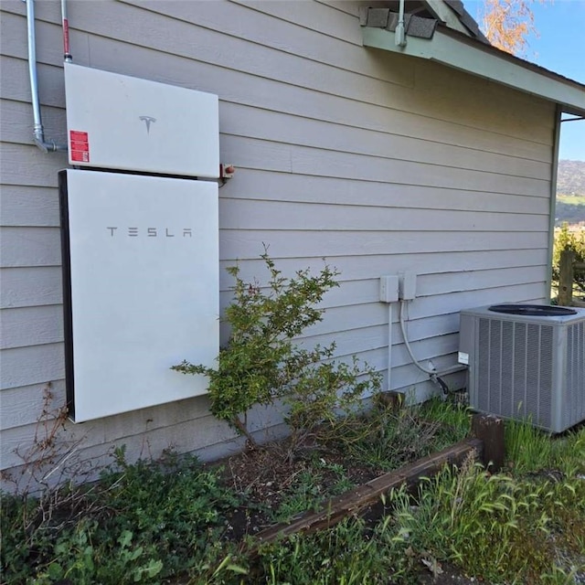 exterior details with central AC