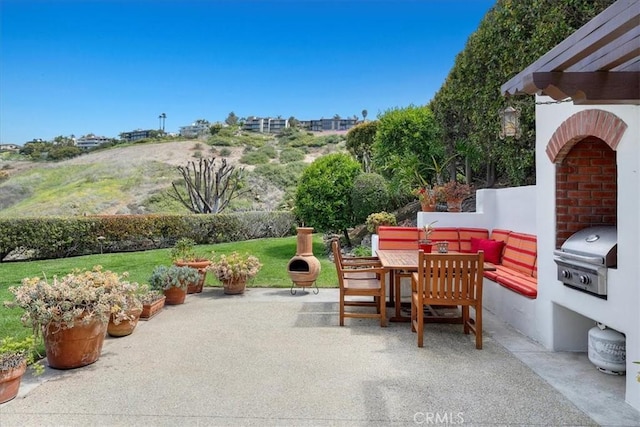2839 Via Victoria, Palos Verdes Estates, CA 90274 - view of patio with a grill and outdoor dining area