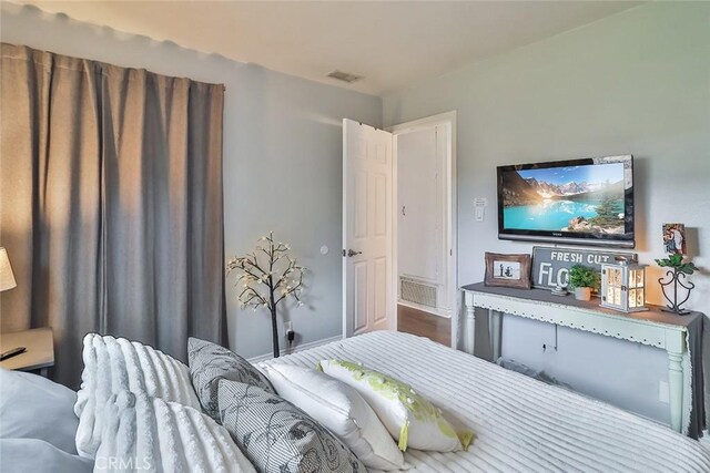 2241 Stinson St, Simi Valley, CA 93065 - view of bedroom
