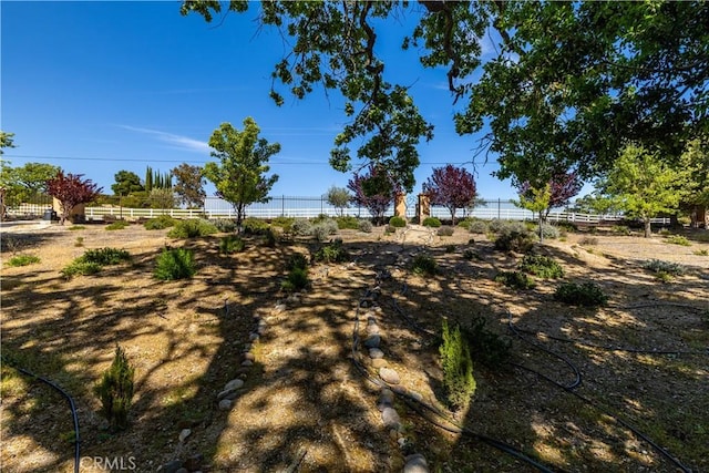 1015 Wild Oats Way, Templeton, CA 93465 - view of yard with fence