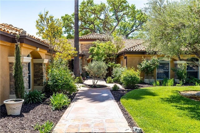 1015 Wild Oats Way, Templeton, CA 93465 - view of property's community with a yard
