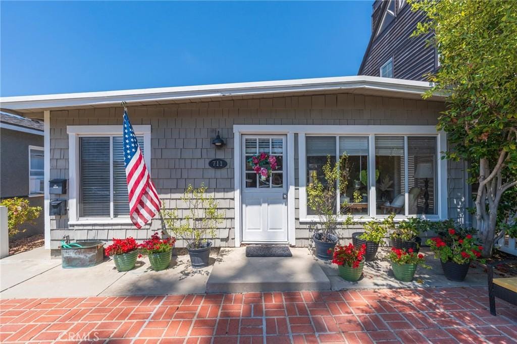 711 Goldenrod Ave, Corona Del Mar, CA 92625 - photo 1