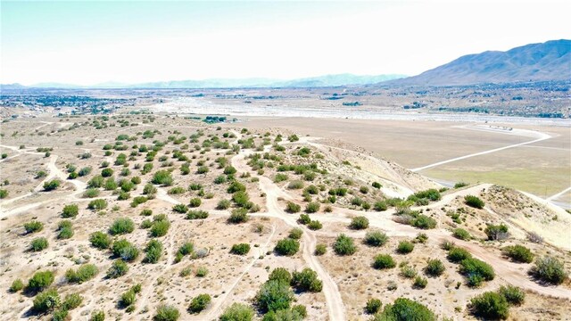 6800 Arrowhead Lake Rd, Hesperia, CA 92345