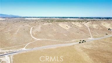 6800 Arrowhead Lake Rd, Hesperia, CA 92345