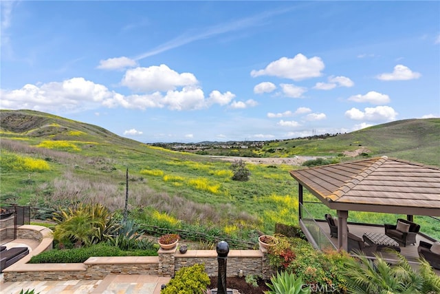 27561 Silver Creek Dr, San Juan Capistrano, CA 92675 - surrounding community featuring a gazebo and a mountain view