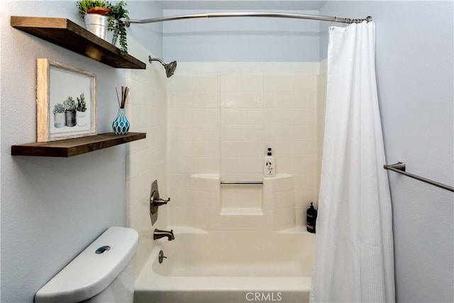 full bath with toilet and shower / tub combo with curtain