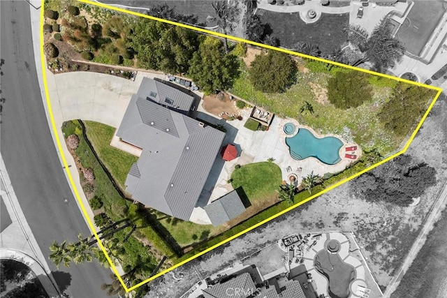 4820 Via Corzo, Yorba Linda, CA 92886 - aerial view of property and surrounding area featuring a pool and property parcel outlined