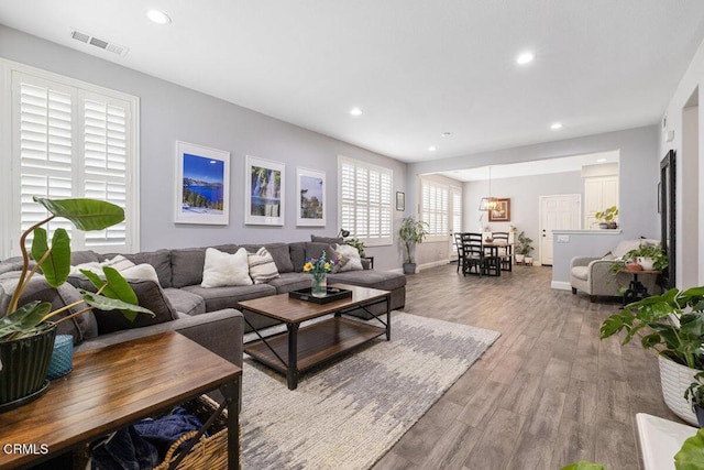 535 Starboard Ln, Port Hueneme, CA 93041 - living room featuring visible vents, recessed lighting, baseboards, and light wood-style floors